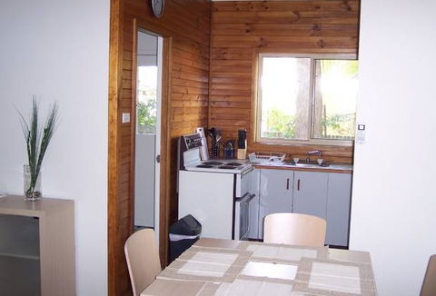 2 Dogs Cottages - Perths Hotel 3