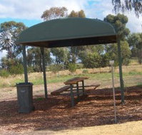 Wanganella Creek Camp Park - Perths Hotel