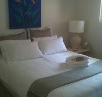 Absolute Beachfront Manly Bed and Breakfast - Perths Hotel