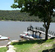 Carinya Ski Ranch - Perths Hotel