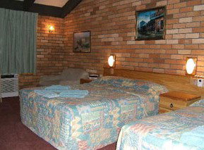 All Travellers Motor Inn - Perths Hotel 3