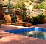 Amazing Country Escapes - Wombadah Guesthouse - Perths Hotel