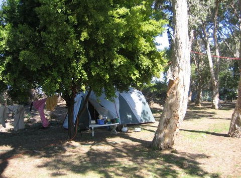 Armstrong Beach Caravan Park - Perths Hotel 1