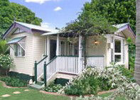 Flora Alba Cottage And Jacaranda On Pallas - Perths Hotel 4