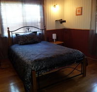 Auckland Street Queenslander - Perths Hotel