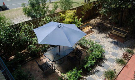 Coolangatta YHA Backpackers Hostel - Perths Hotel 2