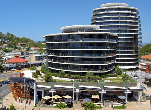 Ambience On Burleigh Beach - Perths Hotel 1