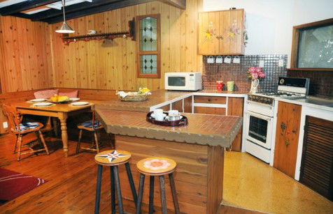 Bavarian Hut And Cottages - Perths Hotel 2