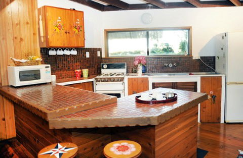 Bavarian Hut And Cottages - Perths Hotel 3