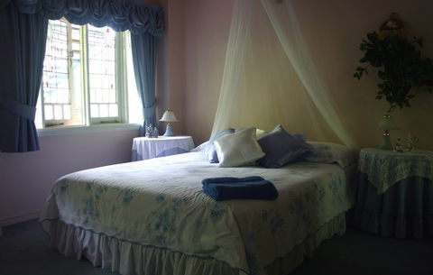 Riviera Bed And Breakfast - Perths Hotel 2