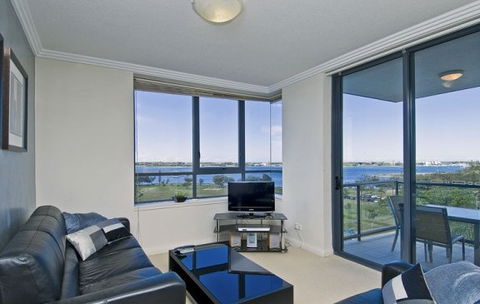Aqualine Apartments - Perths Hotel 2