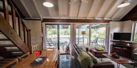 Margaret River Stone Cottages - Perths Hotel 1
