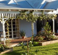 Lanterns Retreat - Perths Hotel