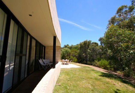 SLR Margaret River Holiday Homes - Perths Hotel 2