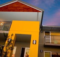 Champion Lakes Accommodation Waterside - Perths Hotel
