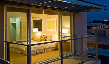 Champion Lakes Accommodation Waterside - Perths Hotel 3