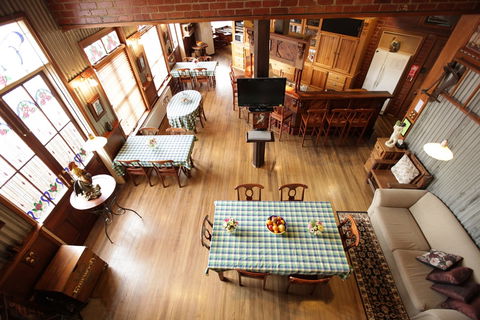 Carter Cottages - Perths Hotel 2