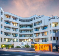 West End Central Apartments - Perths Hotel