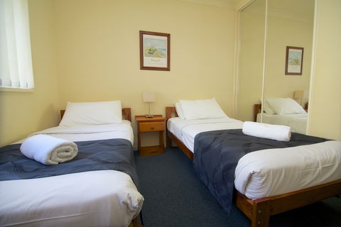 Blue Water Bay Luxury Villas - Perths Hotel 6