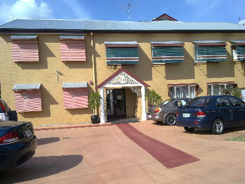 Avondale Private Hotel - Perths Hotel 0