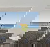 Sunshine Towers - Perths Hotel