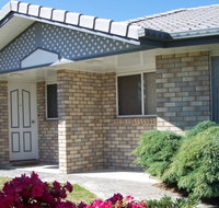Cedar Lodge Holiday Units - Perths Hotel