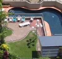 Cairns Aquarius Holiday Apartments - Perths Hotel