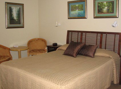 Atherton Hinterland Motel - Perths Hotel 1