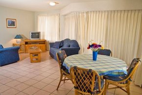 Pacific Horizons - Perths Hotel 1