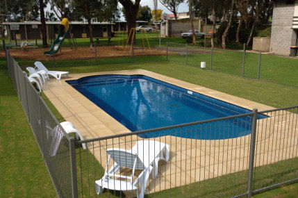 Kalganyi Holiday Park - Perths Hotel 3