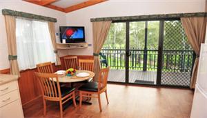 Levi Park Caravan Park - Perths Hotel 2