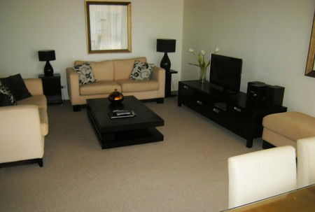Pacific Regis Beachfront Apartments - Perths Hotel 2
