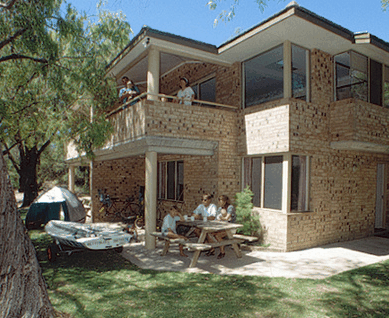 Siesta Park Holiday Resort - Perths Hotel