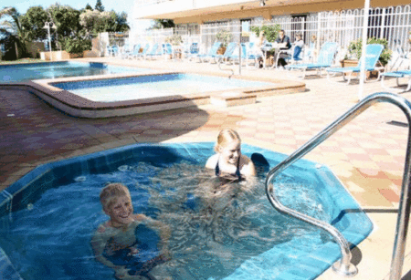 Bahia Beachfront Apartments - Perths Hotel 0