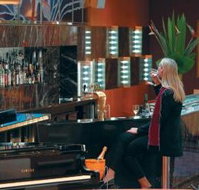 North Sydney Harbourview Hotel