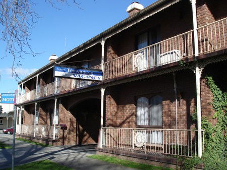 Albury Townhouse - Perths Hotel 0