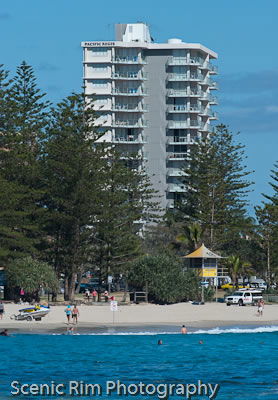 Pacific Regis Beachfront Apartments - Perths Hotel 4