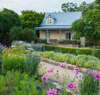 Vineyard Cottages and Cafe - Perths Hotel