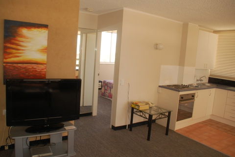 The Shore Holiday Apartments - Perths Hotel 2
