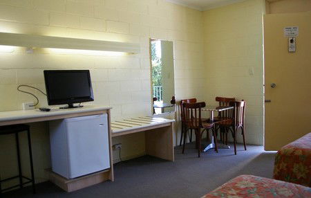 Mulgrave Court Motor Inn - Perths Hotel 2