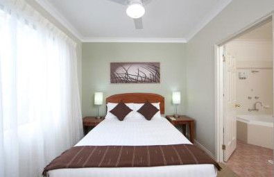 Pokolbin Hills Chateau Resort - Perths Hotel 1