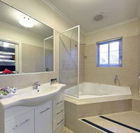 Comfort Inn And Suites Georgian Albury - Perths Hotel