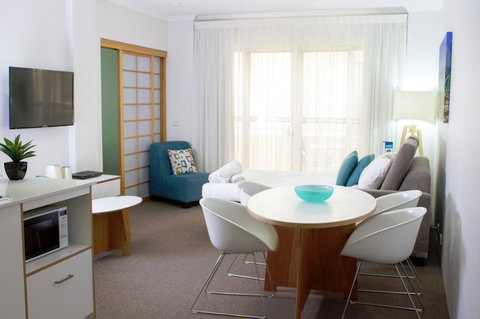 Ramada Resort Shoal Bay - Perths Hotel 4
