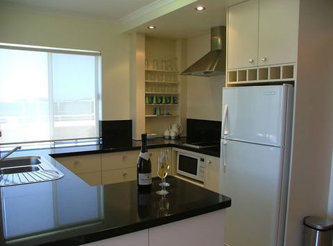 Burlington Holiday Apartments - Perths Hotel 3