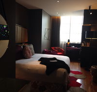 QT Sydney - Perths Hotel