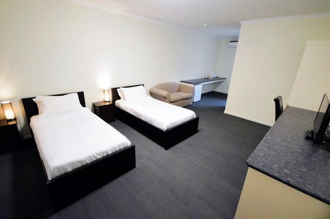 Heyfield Railway Hotel - Perths Hotel 0