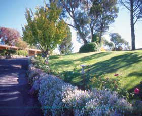 High Country Motel & Tours - Perths Hotel 0