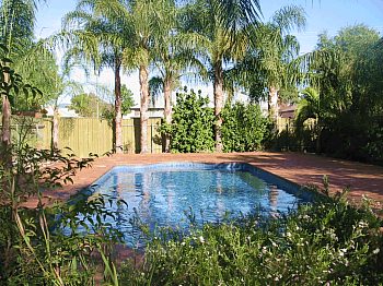 Adelaide Caravan Park - Perths Hotel 1