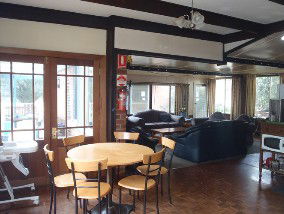 Yarrabin - Perths Hotel 0