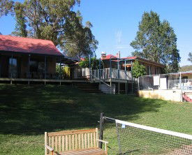 Yarrabin - Perths Hotel 4